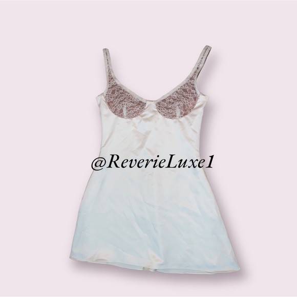 House of CB Cassandra Mini Lace Mesh Cup Dress - Picture 10 of 16